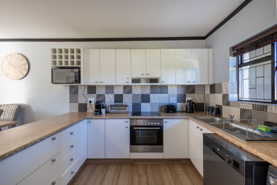 3 Bedroom Property for Sale in Santini Village Western Cape